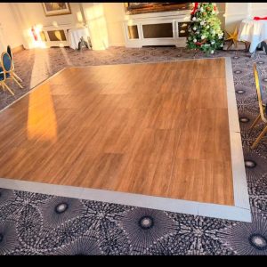 Honey Rich Oak Dance Floor 14ft x 14ft Complete System – Pre Loved - Grumpy Joes